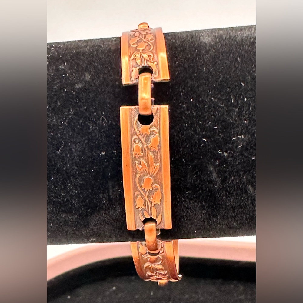 Vintage Solid Copper Link/Panel Bracelet Vintage Floral Design size 7 3/8"